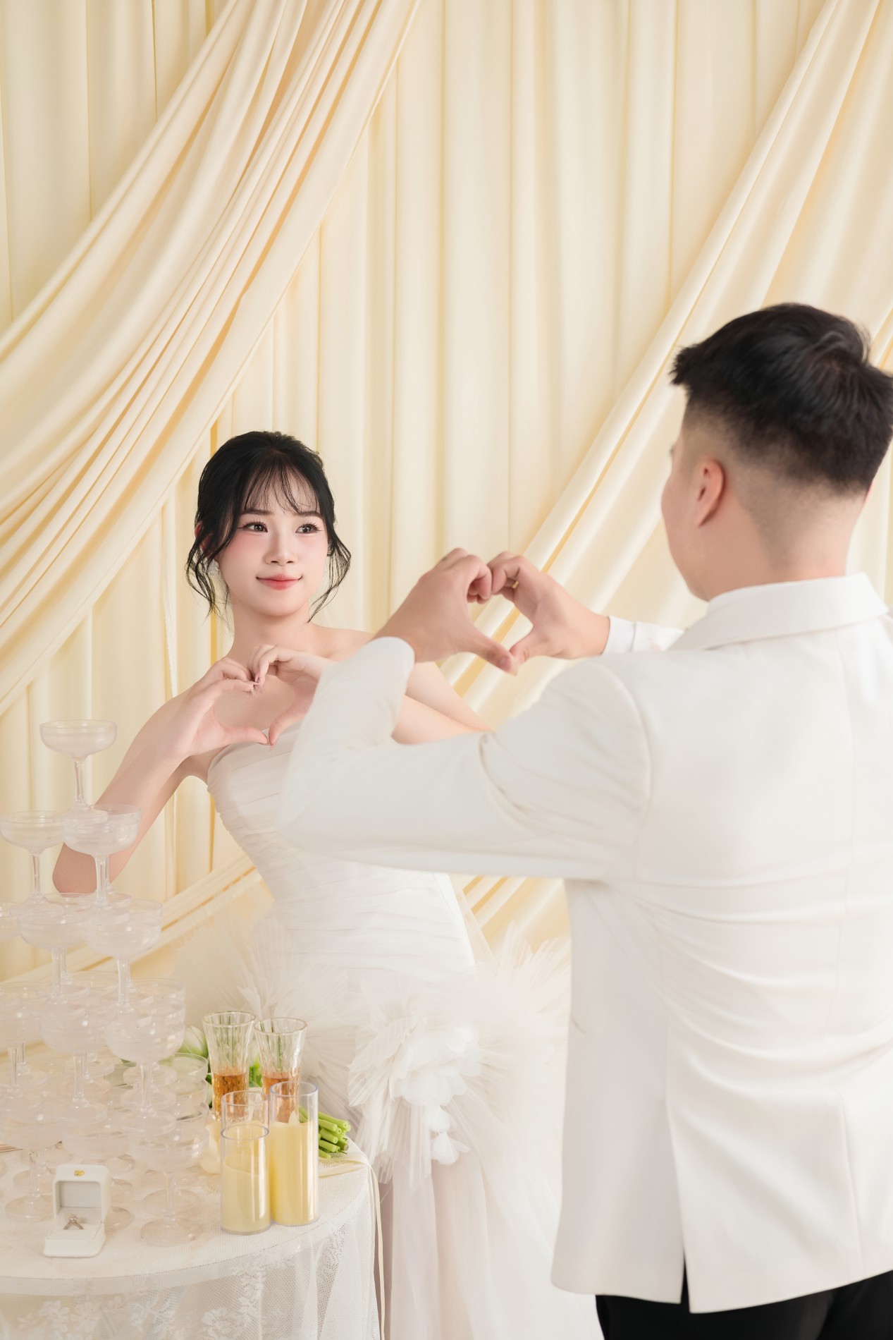 MINH QUANG & VŨ NGÂN